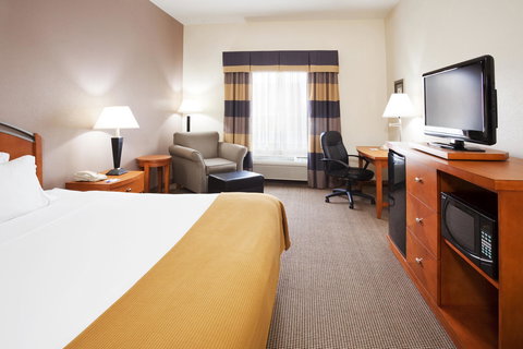 Holiday Inn Express Forest City - Renee 10