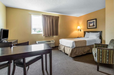 Suburban Extended Stay Hotel Camp Lejeune - Renee 15