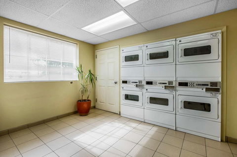 Suburban Extended Stay Hotel Camp Lejeune - Renee 9