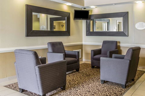 Suburban Extended Stay Hotel Camp Lejeune - Renee 8