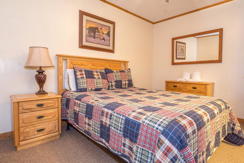 Springmaid Mountain - Renee 25