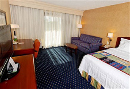 Courtyard Greenville - Renee 21