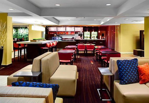 Courtyard Greenville - Renee 7