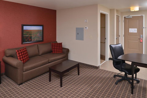 Hawthorn Suites By Wyndham Dickinson - Internet Find 2