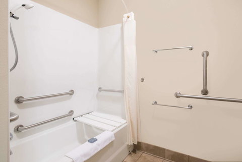 Hawthorn Suites By Wyndham Dickinson - Internet Find 41