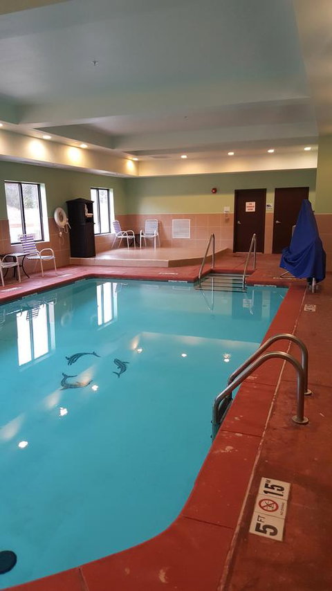 Holiday Inn Express Hotel & Suites Guthrie North Edmond - Renee 13