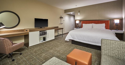 Hampton Inn & Suites Roseburg - Renee 23