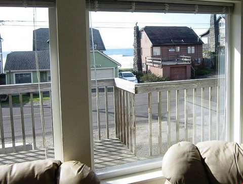 Anchor View - Renee 9