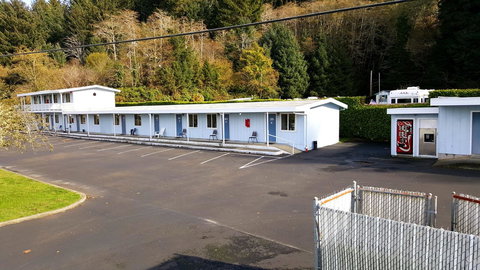 Winchester Bay Inn - Internet Find 2