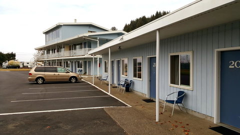 Winchester Bay Inn - Internet Find 10