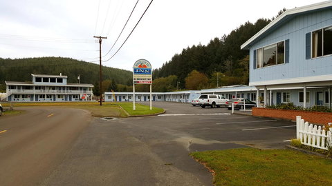 Winchester Bay Inn - Internet Find 14