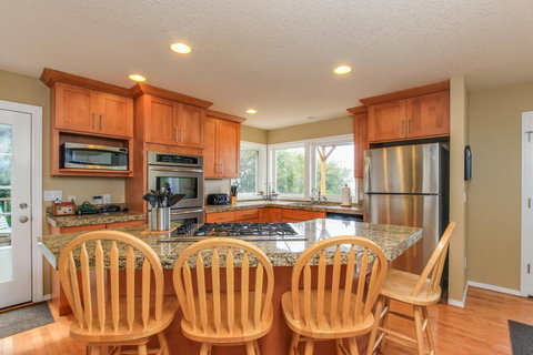 Annie's Windsong - Renee 22