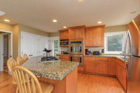 Annie's Windsong - Renee 24