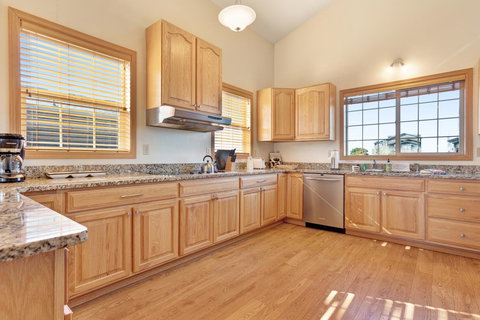 A Beach Loop Getaway - Renee 36