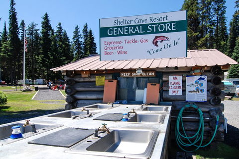 Shelter Cove Resort & Marina - Renee 8