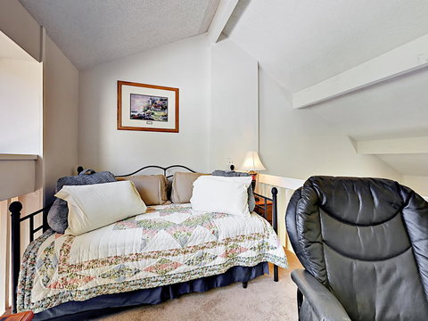 43605 State Hwy 38 Condo Unit 22 - Internet Find 10