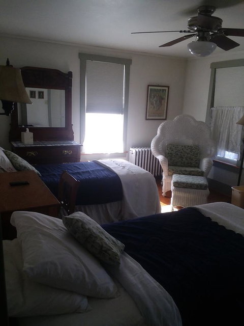 The Queen, A Victorian Bed & Breakfast - Internet Find 8