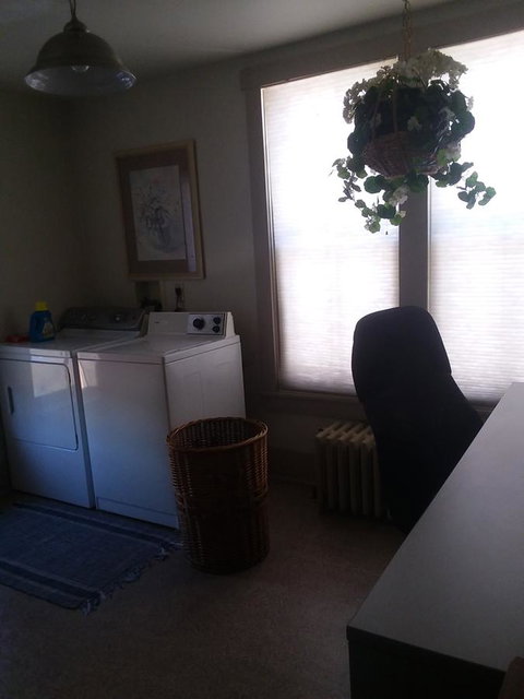 The Queen, A Victorian Bed & Breakfast - Internet Find 9