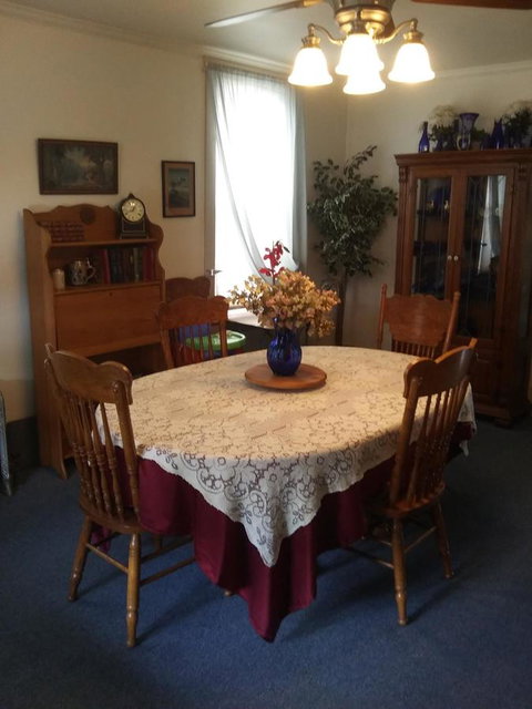 The Queen, A Victorian Bed & Breakfast - Internet Find 7