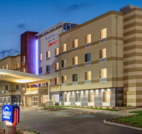 Fairfield Inn  Suites by Marriott Pittsburgh Airport/Robinson Township