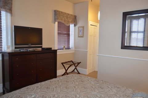 The Temperance House - Renee 22