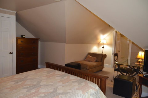 The Temperance House - Renee 13