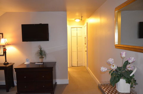 The Temperance House - Renee 30