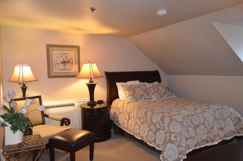 The Temperance House - Renee 32