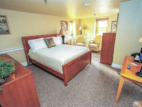 The Temperance House - Renee 44