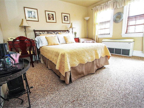 The Temperance House - Renee 41