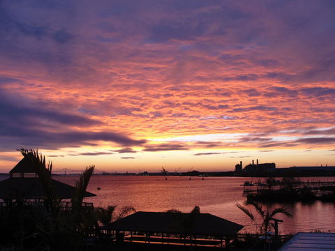 Airport Waterfront Inn - Renee 35