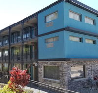 Airport Waterfront Inn