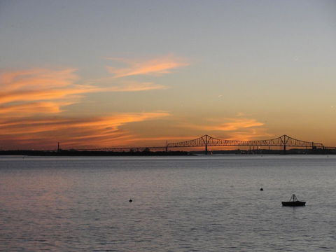 Airport Waterfront Inn - Renee 34