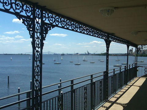 Airport Waterfront Inn - Renee 36
