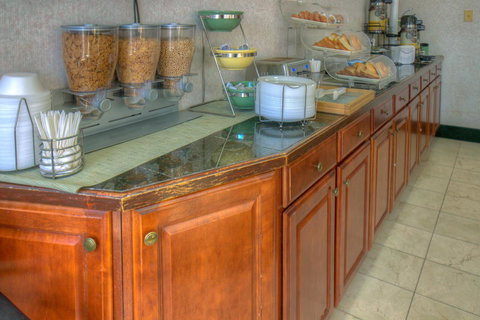 Hotel M Mount Pocono - Renee 24