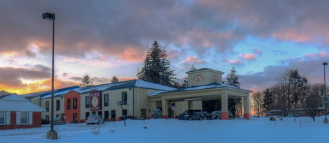 Hotel M Mount Pocono - Renee 30