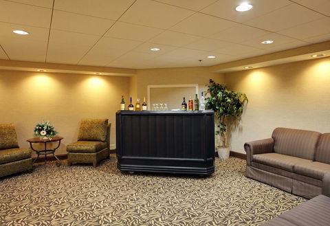 Wyndham Garden Philadelphia Airport - Renee 33