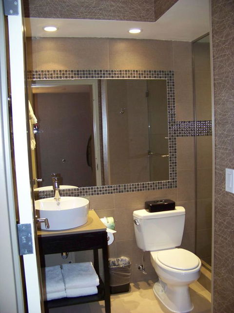 Wyndham Garden Philadelphia Airport - Renee 24