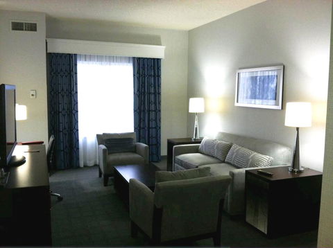 Hilton Scranton & Conference Center - Renee 24