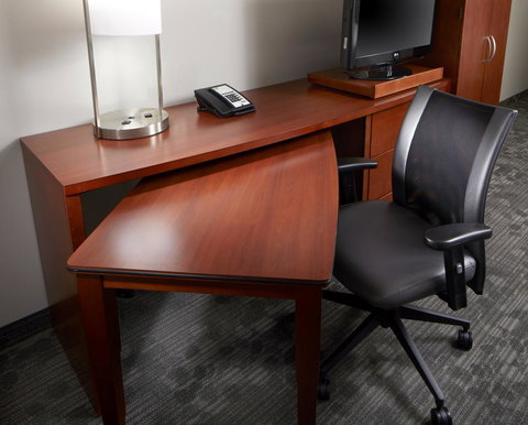 Courtyard Pittsburgh Settlers Ridge/Robinson Township - Renee 11