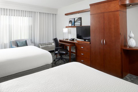 Courtyard Pittsburgh Settlers Ridge/Robinson Township - Renee 6