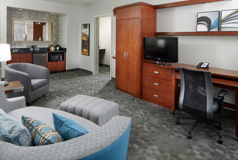 Courtyard Pittsburgh Settlers Ridge/Robinson Township - Renee 18