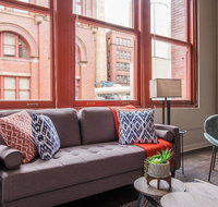 Riverfront 2br Apt w/ Parking in North Shore