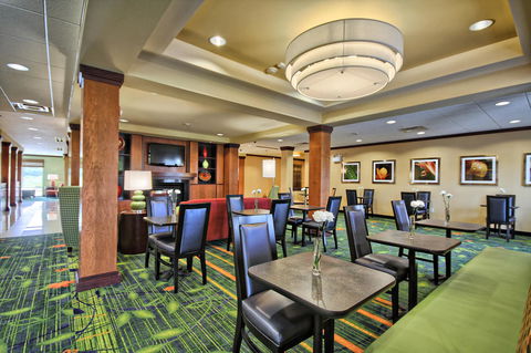 Fairfield Inn & Suites Huntingdon Raystown Lake - Internet Find 31