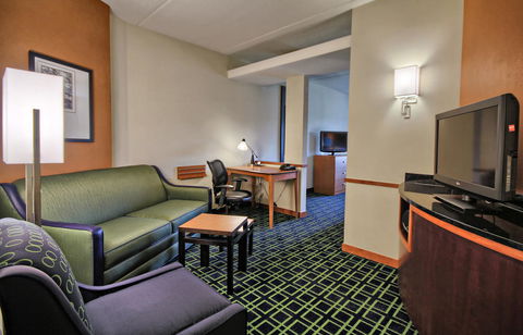 Fairfield Inn & Suites Huntingdon Raystown Lake - Internet Find 35