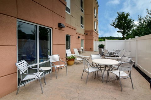 Fairfield Inn & Suites Huntingdon Raystown Lake - Internet Find 10