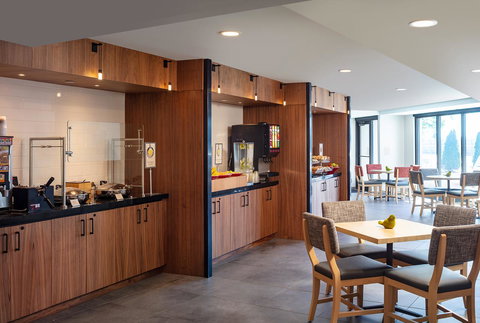 Fairfield By Marriott Inn & Suites Providence Airport Warwick - Renee 5