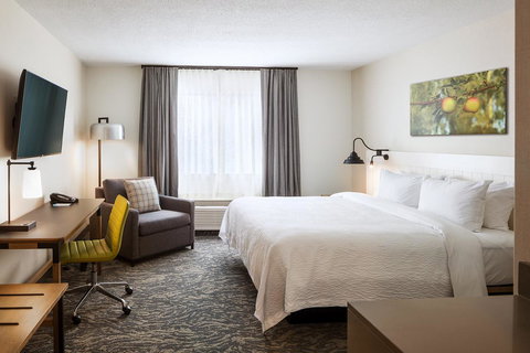 Fairfield By Marriott Inn & Suites Providence Airport Warwick - Renee 13