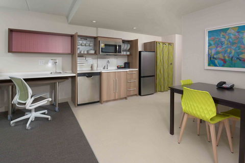 Home2 Suites By Hilton Duncan - Internet Find 9