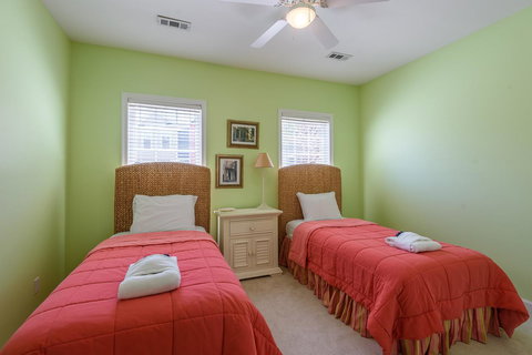 21 Turtle Bay Carolina Tides - Renee 27